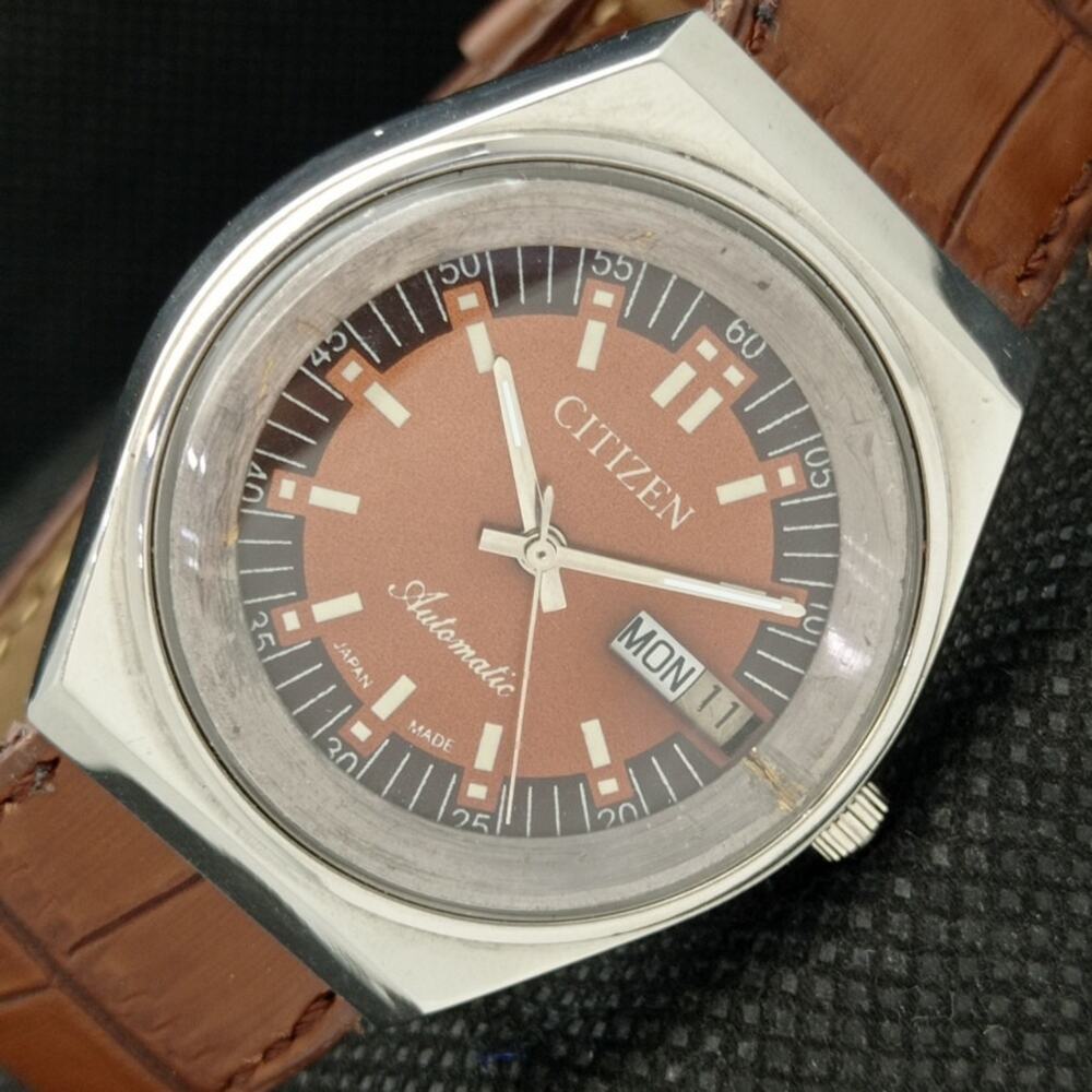 Vintage 1977 Citizen Automatic Mens Silver Watch W/daydate & Red accents